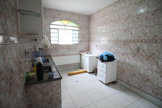Cozinha de casa à venda com 4 quartos, 450m² em Diamante, Belo Horizonte