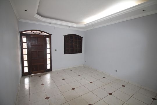 Casa à venda com 4 quartos, 450m² em Diamante, Belo Horizonte