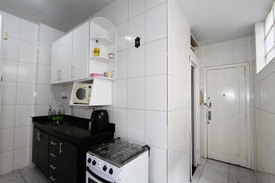 Cozinha de apartamento à venda com 3 quartos, 120m² em Gutierrez, Belo Horizonte