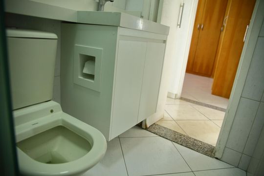 Banheiro de apartamento para alugar com 2 quartos, 65m² em Taboão, São Bernardo do Campo