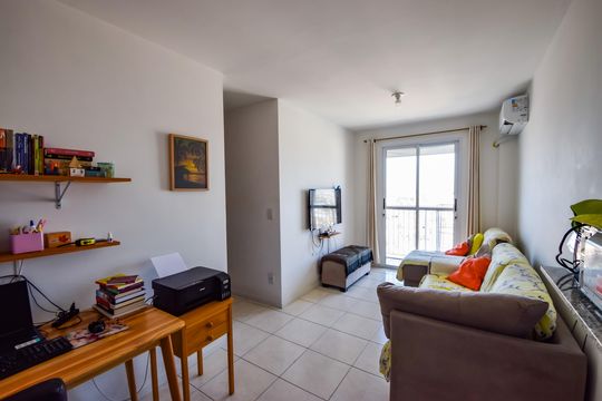 Apartamento para alugar com 3 quartos, 64m² em Del Castilho, Rio de Janeiro