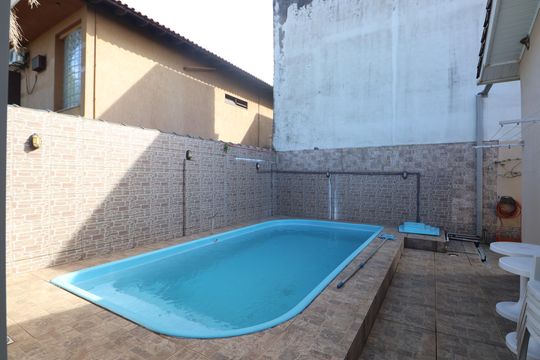 Área comum - Piscina de casa à venda com 2 quartos, 195m² em São José, Canoas