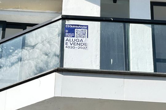 Fachada + plaquinha de apartamento para alugar com 2 quartos, 100m² em Engenho Novo, Rio de Janeiro