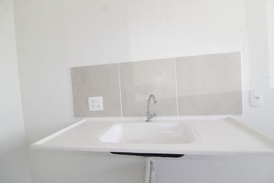 Cozinha - Torneira de apartamento para alugar com 2 quartos, 40m² em Jardim das Margaridas, Salvador