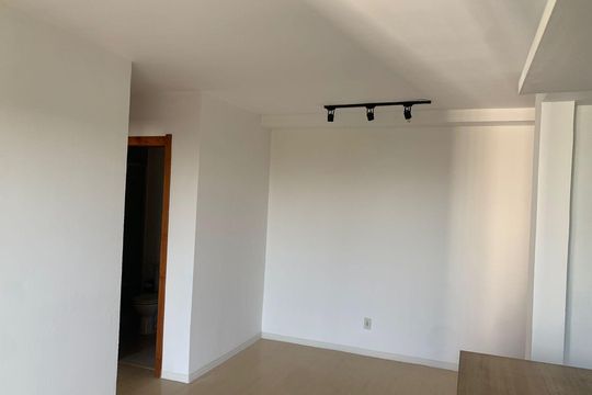 Apartamento à venda com 2 quartos, 62m² em Jardim Carvalho, Porto Alegre