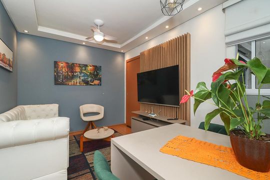 Sala de apartamento à venda com 2 quartos, 36m² em Chácara das Pedras, Porto Alegre
