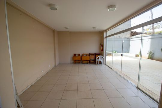 Garagem de apartamento para alugar com 1 quarto, 42m² em Qn 614, Brasília