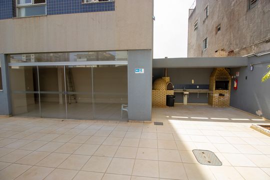 Garagem de apartamento para alugar com 1 quarto, 42m² em Qn 614, Brasília