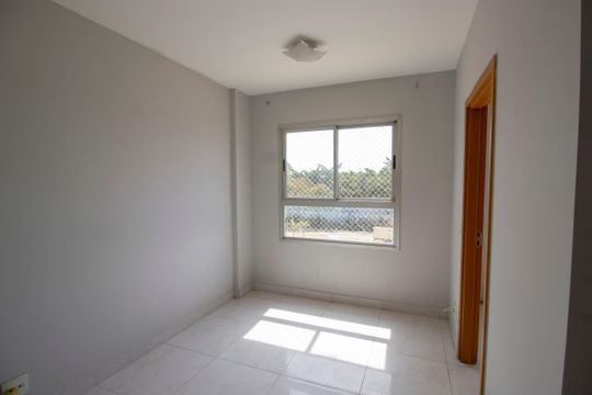 Apartamento para alugar com 1 quarto, 42m² em Qn 614, Brasília