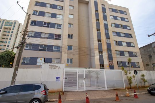 Fachada de apartamento para alugar com 1 quarto, 42m² em Qn 614, Brasília