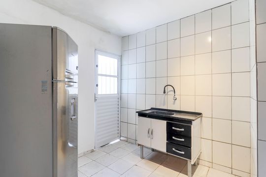 Cozinha de kitnet/studio para alugar com 1 quarto, 17m² em Santo Amaro, São Paulo