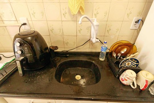 Cozinha de apartamento à venda com 1 quarto, 33m² em Protásio Alves, Porto Alegre