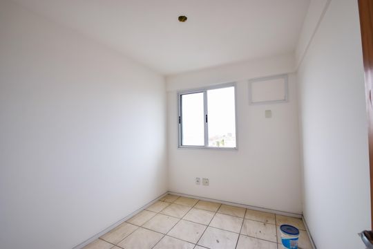 Quarto 1 de apartamento para alugar com 2 quartos, 52m² em Del Castilho, Rio de Janeiro