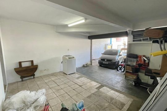 Área comum de casa à venda com 6 quartos, 344m² em Parque Santo Antonio, Guarulhos