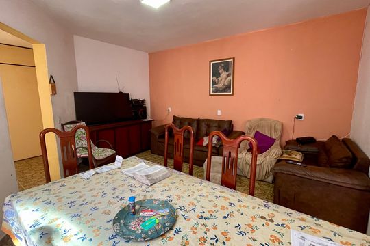 Sala de casa à venda com 6 quartos, 344m² em Parque Santo Antonio, Guarulhos