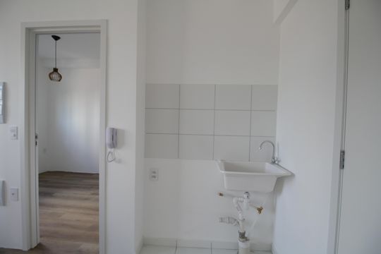 Sala/Cozinha de apartamento para alugar com 1 quarto, 28m² em Vila Andrade, São Paulo