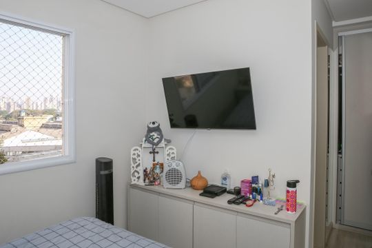 Suíte de apartamento para alugar com 3 quartos, 100m² em Água Branca, São Paulo