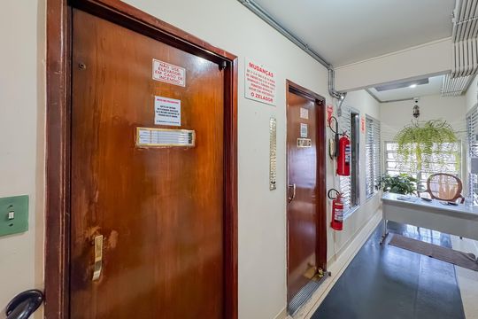 Hall de entrada de apartamento para alugar com 1 quarto, 60m² em Liberdade, São Paulo
