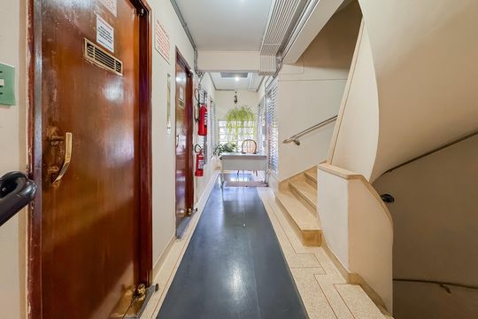 Hall de entrada de apartamento para alugar com 1 quarto, 60m² em Liberdade, São Paulo