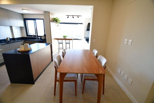Sala de apartamento à venda com 3 quartos, 105m² em Nova Campinas, Campinas