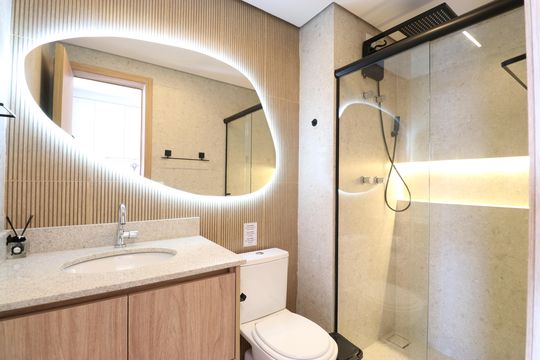 Banheiro Social de kitnet/studio para alugar com 1 quarto, 27m² em Pompeia, São Paulo