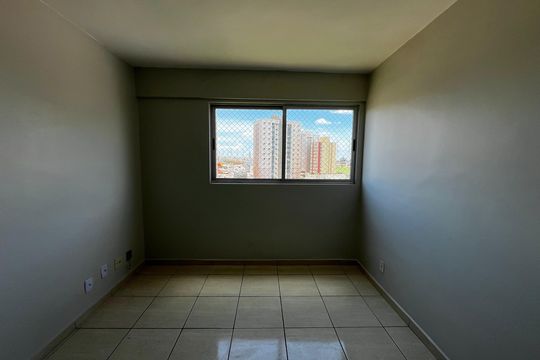 Sala de apartamento para alugar com 2 quartos, 48m² em Qr 110, Brasília