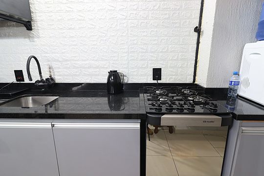Cozinha de casa à venda com 3 quartos, 110m² em Humaitá, Porto Alegre