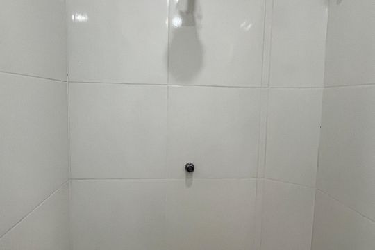 Banheiro de kitnet/studio para alugar com 1 quarto, 40m² em Jardim Proença, Campinas