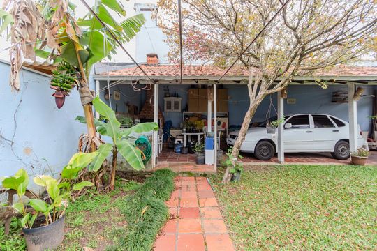 Quintal de casa de condomínio à venda com 4 quartos, 131m² em Cavalhada, Porto Alegre