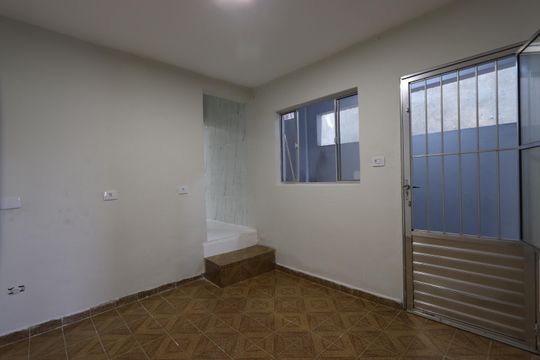 Sala de casa para alugar com 2 quartos, 70m² em Cidade São Mateus, São Paulo