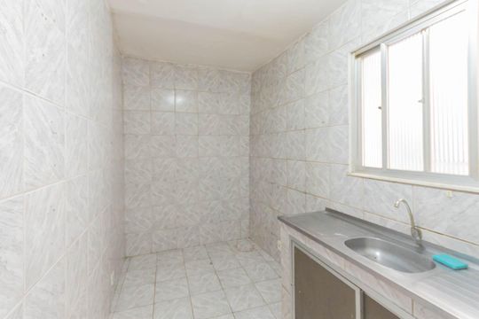 Cozinha (primeiro andar) de casa à venda com 4 quartos, 56m² em Vasco da Gama, Rio de Janeiro