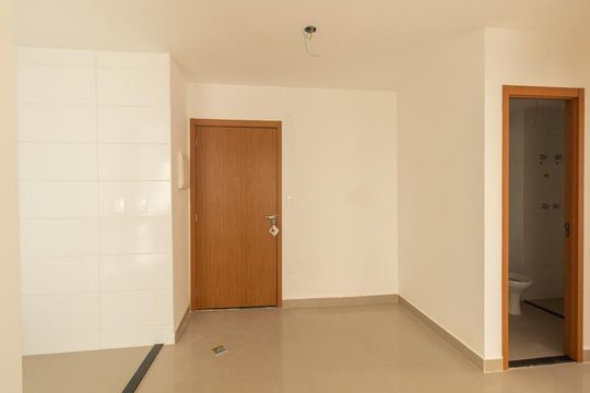 Sala de apartamento à venda com 2 quartos, 44m² em Novo Mundo, Curitiba