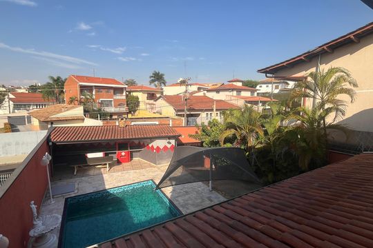 Vista Suíte 1 de casa à venda com 5 quartos, 315m² em Jardim Chapadão, Campinas