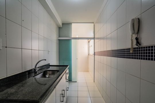 Cozinha de apartamento para alugar com 3 quartos, 62m² em Jardim Utinga, Santo André