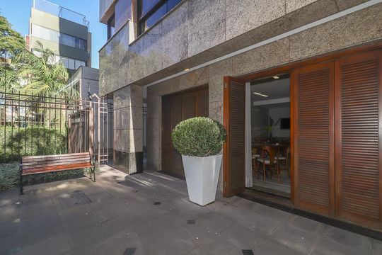 Área comum de apartamento à venda com 3 quartos, 223m² em Petrópolis, Porto Alegre