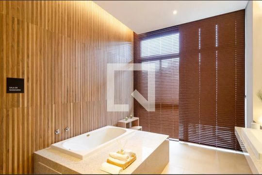 Área comum de kitnet/studio para alugar com 0 quarto, 30m² em Mirandópolis, São Paulo