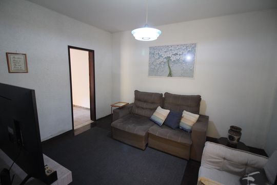 Sala de casa à venda com 4 quartos, 375m² em Riacho das Pedras, Contagem