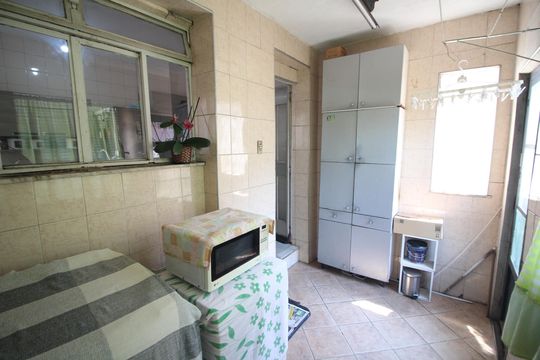 Área de Serviço de casa à venda com 4 quartos, 375m² em Riacho das Pedras, Contagem