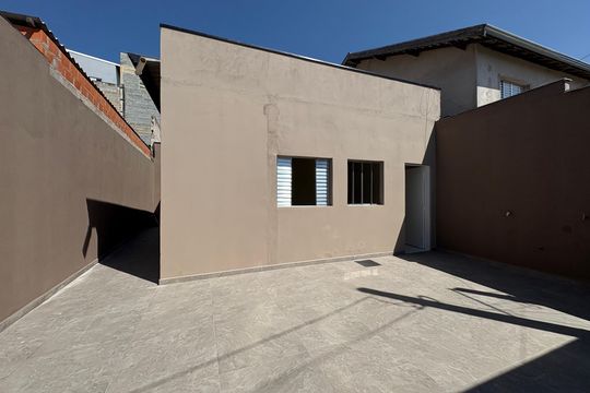Quintal de casa à venda com 2 quartos, 59m² em Jardim Bertioga, Várzea Paulista