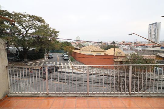 Quintal de casa à venda com 3 quartos, 375m² em Vila Osasco, Osasco