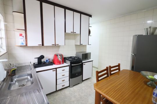 Cozinha de casa à venda com 3 quartos, 375m² em Vila Osasco, Osasco