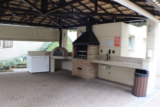 Área comum - Churrasqueira de apartamento para alugar com 2 quartos, 68m² em Jardim Tupanci, Barueri