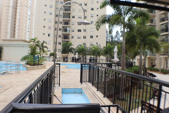 Área comum - Piscina de apartamento para alugar com 2 quartos, 68m² em Jardim Tupanci, Barueri