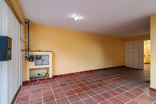 Garagem de casa à venda com 3 quartos, 224m² em Instituto de Previdencia, São Paulo