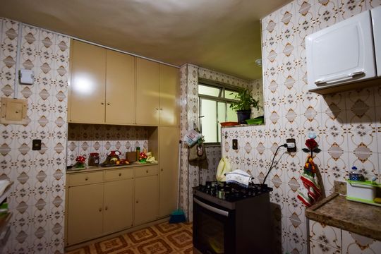 Cozinha de apartamento à venda com 2 quartos, 58m² em Cascadura, Rio de Janeiro