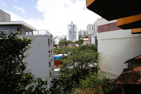 Vista de kitnet/studio para alugar com 1 quarto, 40m² em Luxemburgo, Belo Horizonte