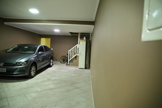 Garagem de casa à venda com 3 quartos, 204m² em Vila Dayse, São Bernardo do Campo