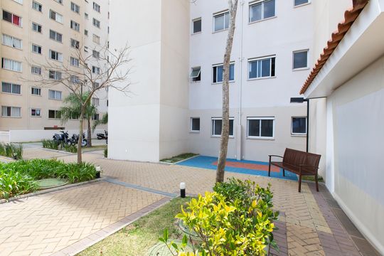 Área comum de apartamento para alugar com 2 quartos, 42m² em Jardim Helian, São Paulo