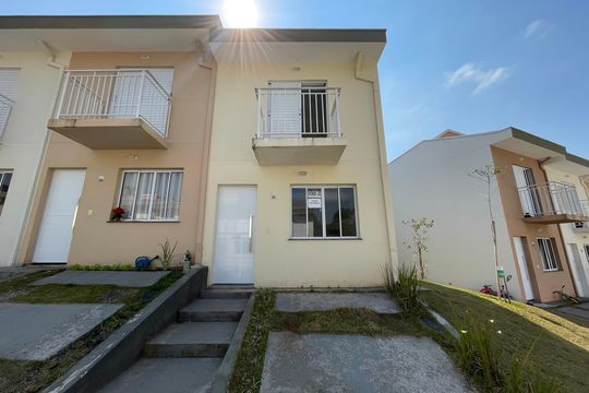 Fachada de casa de condomínio para alugar com 2 quartos, 15m² em Quinta dos Angicos, Cotia