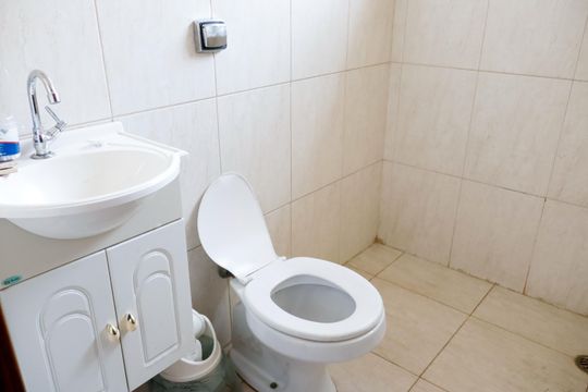 Banheiro 2 de casa à venda com 5 quartos, 399m² em Cipava, Osasco